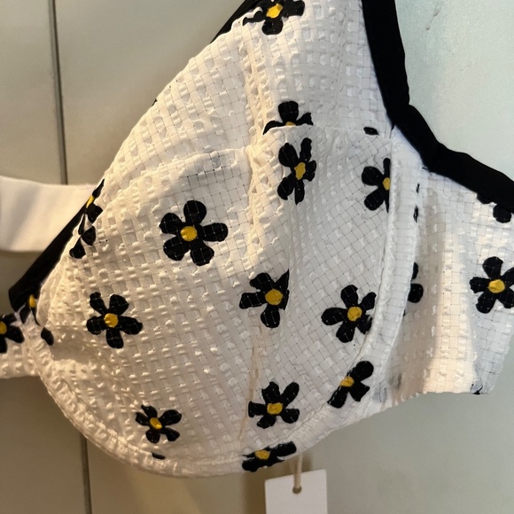 NWT For Love & Lemons Daisy Brenda Underwire Floral Bralette Bra Top Size L - Picture 2 of 8